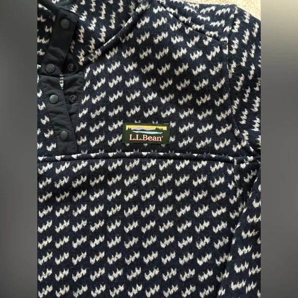 L.L. Bean Women's Blue and White Quarter Zip Sweater (M) - Picture 2 of 7